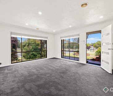 Neat & Comfortable Living in a Quiet Narre Warren Location - Photo 1