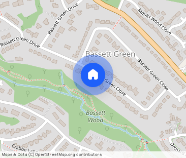 Bassett Green Close, - Photo 1