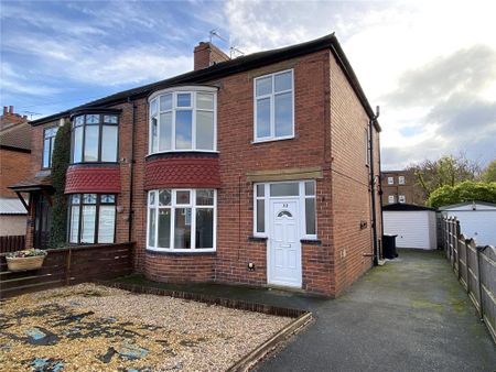 3 bedroom semi-detached house to rent - Photo 3