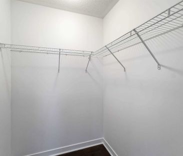 For Lease - 370 Square One Dr Drive, Mississauga, Ontario - Photo 2