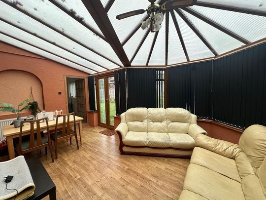 4 bedroom semi-detached house to rent - Photo 1