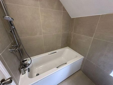 2 bedroom detached bungalow to rent - Photo 3