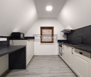 HALO reality - Prenájom, trojizbový byt - podkrovný Kolta, kvalitná... - Photo 2