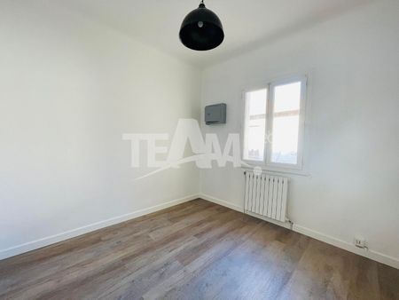 Location Appartement 2 pièces 49m² SETE 34200 - Photo 5