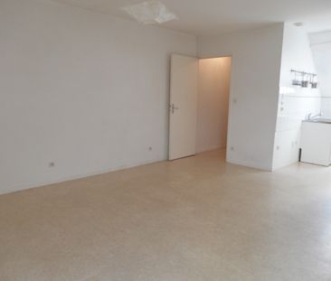 Appartement RUE DE LA TIRELIRE - Photo 2