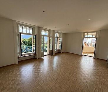 Charming 3.5-room apartment, completely renovated. - Photo 2