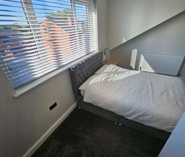 St Lukes Road, Holbeck, Leeds, LS11 - Photo 3