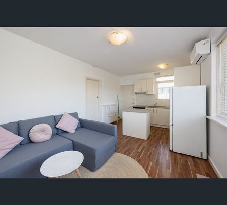 6/18 Scott Street, Elwood, Vic 3184 - Photo 1