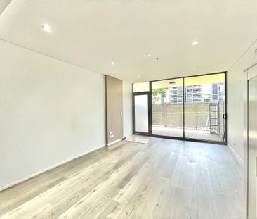 Modern 1 bedroom plus study apartment located in the heart of Zetla... - Photo 6