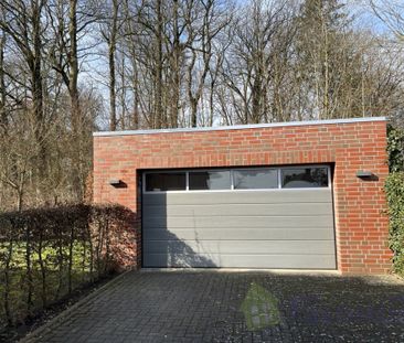 Zentrumsnah wohnen mit Balkon und Fahrstuhl! 3-Zimmer-Wohnung in Le... - Photo 1