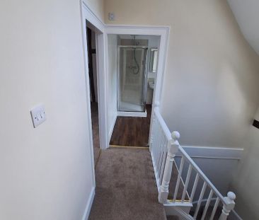 4 bedroom detached house to rent - Photo 4
