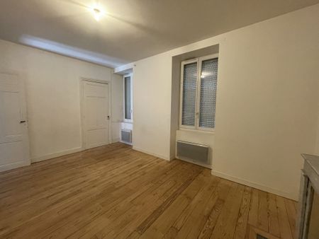 Location Maison 5 pièces 110m² ST PIERRE DE BOEUF 42520 - Photo 5