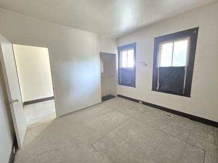 For Lease - 939 Wellington Street, Windsor, Ontario - Photo 3