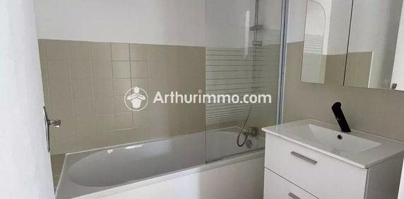 Location Appartement 2 pièces 50 m2 à Lieusaint - Photo 2