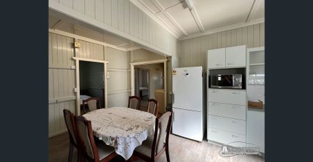 ROOM TO RENT - WALK TO TOWN - Photo 2