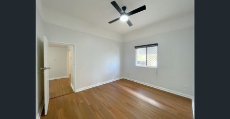 Charming, Breezy Home with City Glimpses! - Photo 2