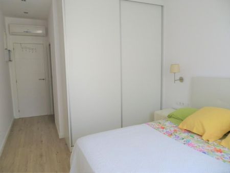 Piso de alquiler en De Fontcoberta, Sarrià - Photo 4