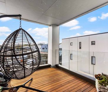 Everything at your Fingertips - Photo 6