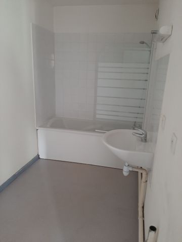 Location - Appartement T3 - 63 m² - Le Bélieu - Photo 5