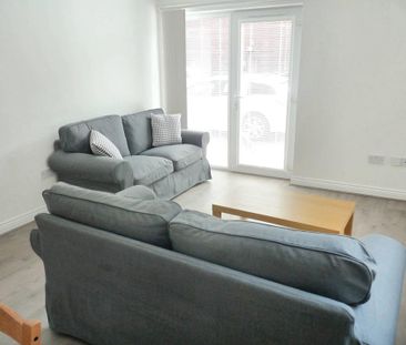 2 bedroom flat to rent - Photo 3