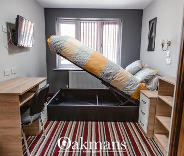 8 bedroom house to rent - Photo 1