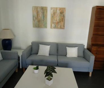 Valencia - Photo 2