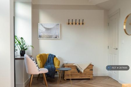 4 bedroom terraced house to rent - Photo 5