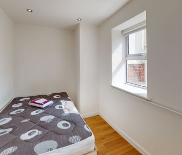 Student Properties to Let - Photo 2