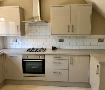 3 bedroom semi-detached house to rent - Photo 4