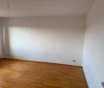 Frisch renovierte 3-Zimmer Wohnung in Neu-Isenburg nähe Frankfurt - Photo 1