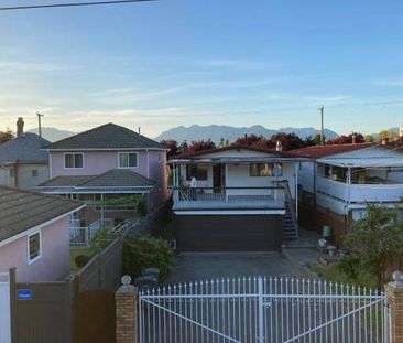 1BR- 2 floor Laneway house with Mountain view in Fraserhood - Photo 2