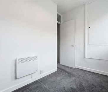 Black Road, Macclesfield, SK11 - Photo 3