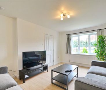 6 bedroom semi-detached house to rent - Photo 1