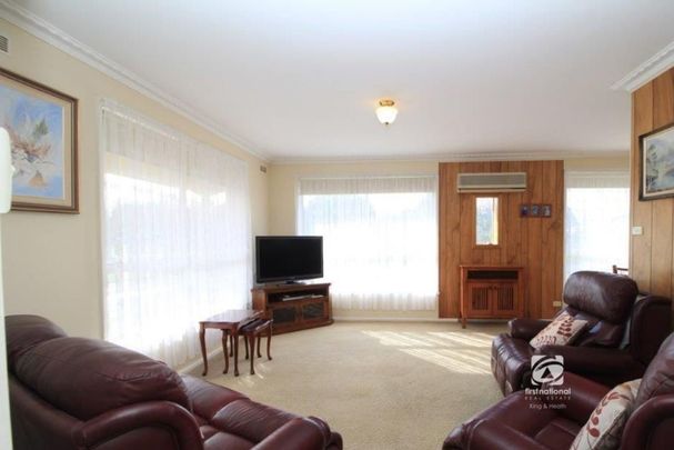 NEAT & TIDY! - Photo 1