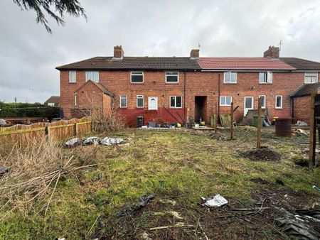 3 bedroom terraced house to rent - Photo 4