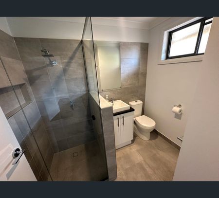 1/103 Corio Street, Shepparton, Vic 3630 - Photo 4
