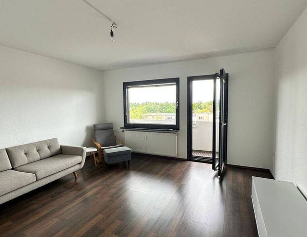 Spacious Furnished 2-Room Apartment with Balcony & Elevator in Wedding - Foto 1