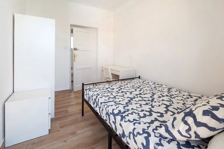 Calle Ter, Sevilla, Andalusia 41009 - Photo 3