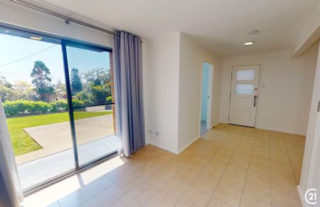 Elevated Lifestyle in Nelson Bay – Stylish Residence with Home Office - Photo 5
