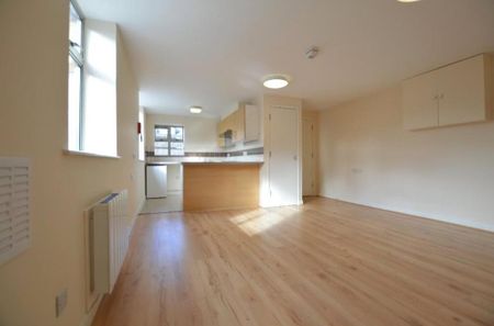Studio to rent - Photo 3