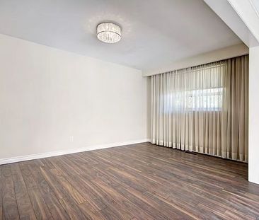 For Lease - 80 Alamosa Drive Unit# Upper, Toronto, Ontario - Photo 4
