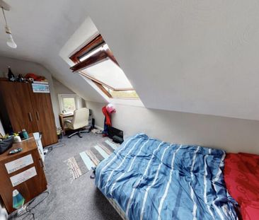 4 bedroom flat to rent - Photo 3