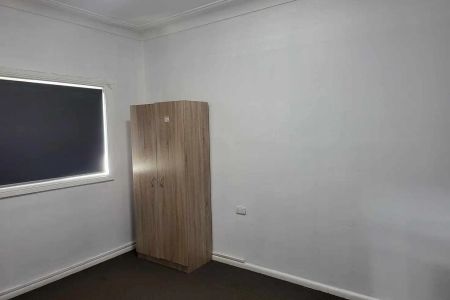 “Spacious, Light-Filled Residence in a Prime Rooty Hill Location” - Photo 5