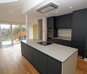 2 bedroom terraced house to rent - Photo 5