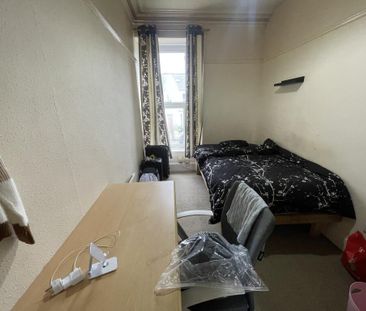 4 bedroom house share to rent - Photo 4