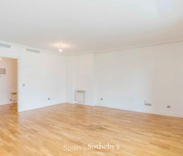 Apartamento de alquiler en Calle Picasso, Somosaguas - Foto 3