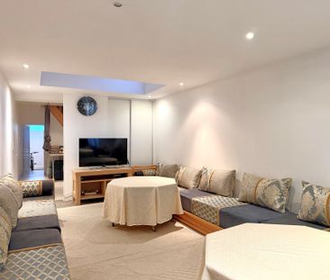 Woning met 4 slaapkamers en koer. - Photo 2