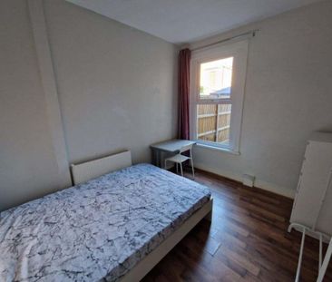 6 bedroom flat share to rent - Photo 3