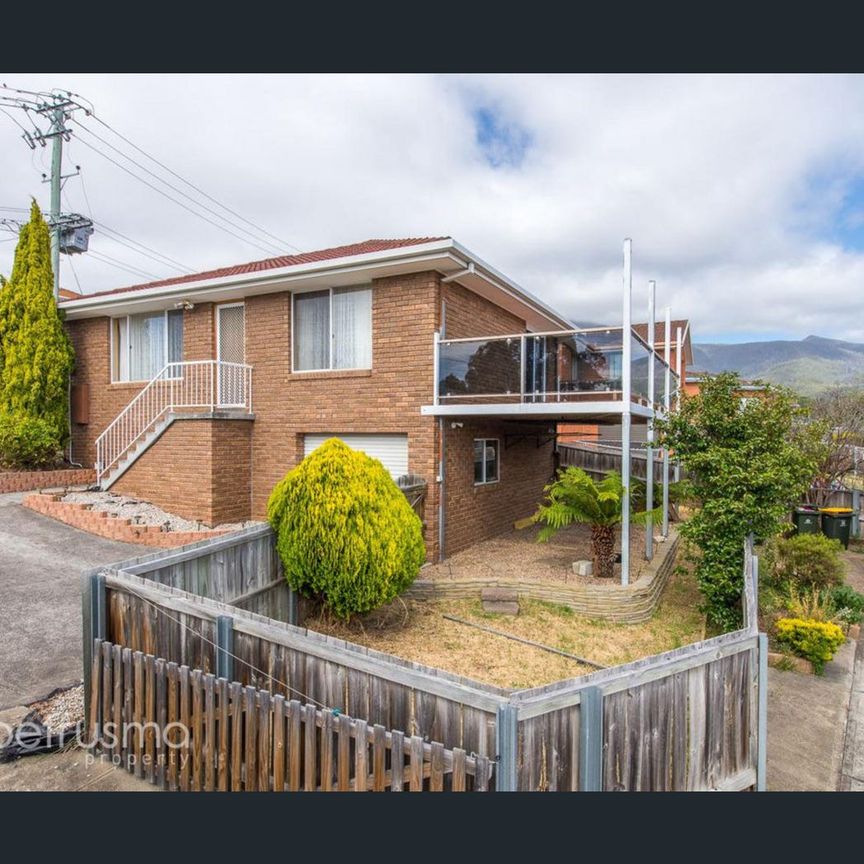 1/4 Bosco Drive, Glenorchy, Tas 7010 - Photo 1