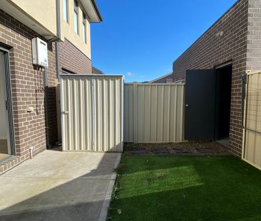 1/138-140 St Vigeons Road, Reservoir, Vic 3073 - Photo 2